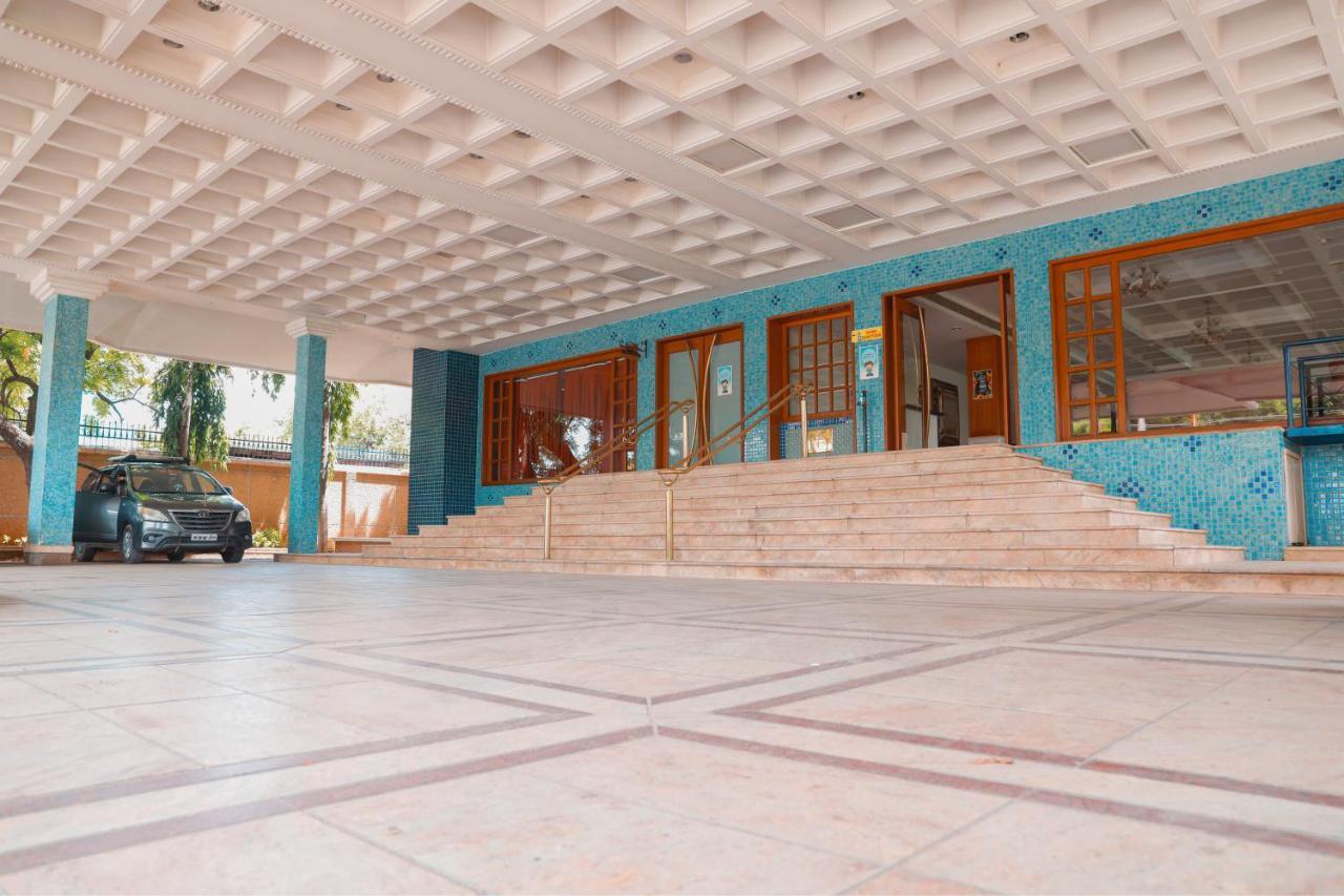 Bell Hotel Sivakasi Екстер'єр фото