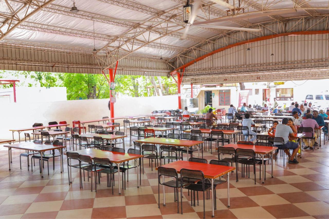 Bell Hotel Sivakasi Екстер'єр фото