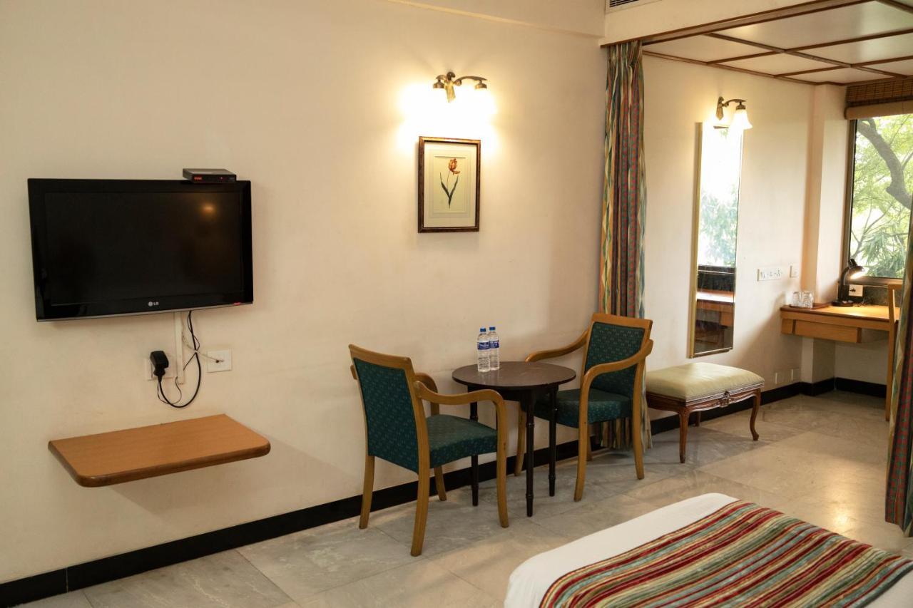 Bell Hotel Sivakasi Екстер'єр фото