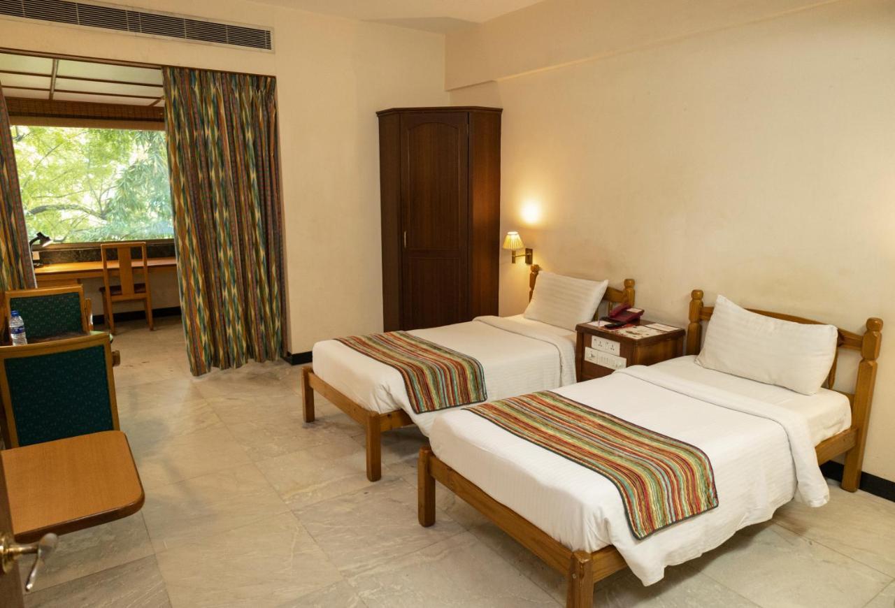 Bell Hotel Sivakasi Екстер'єр фото