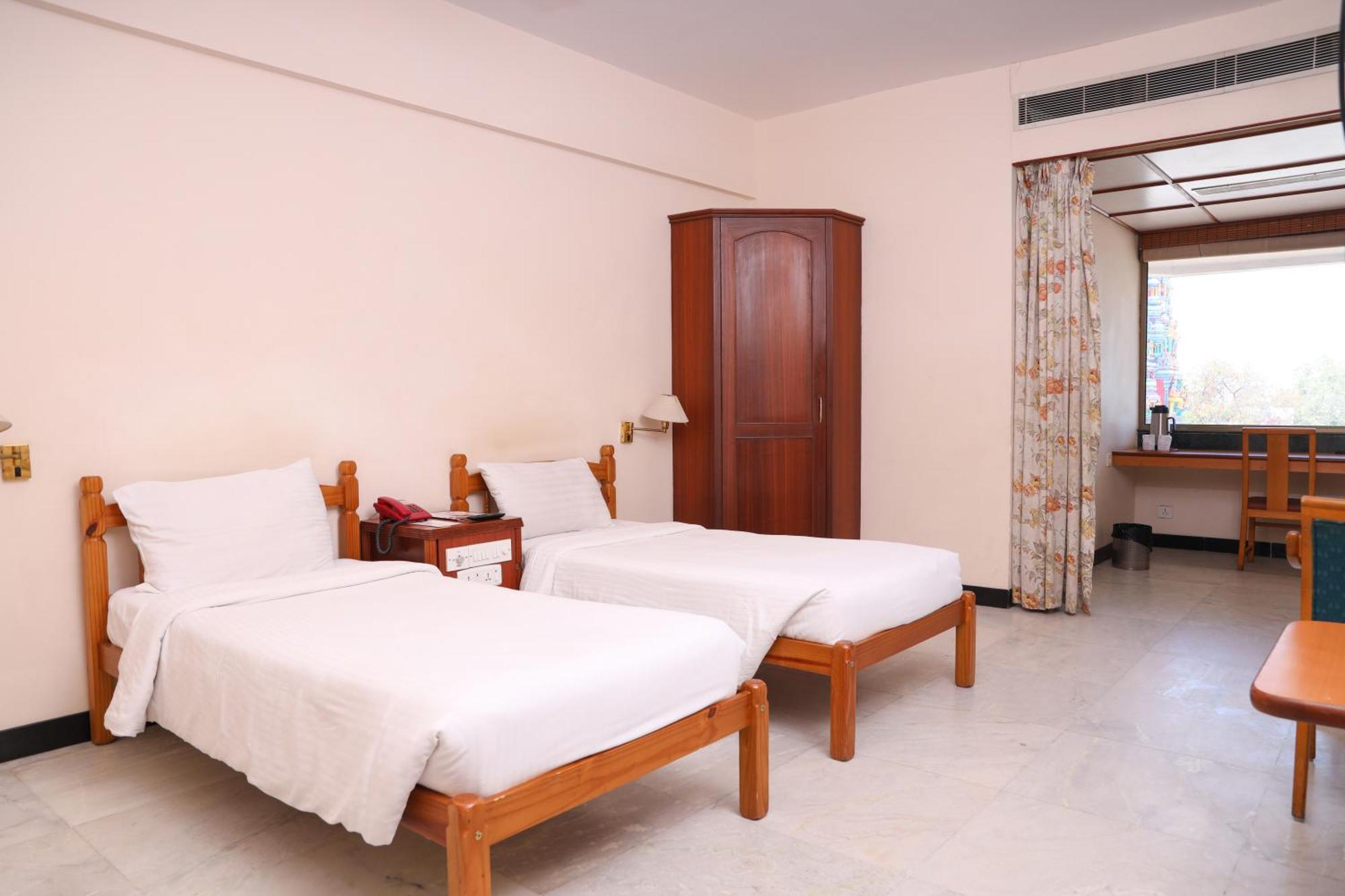 Bell Hotel Sivakasi Екстер'єр фото