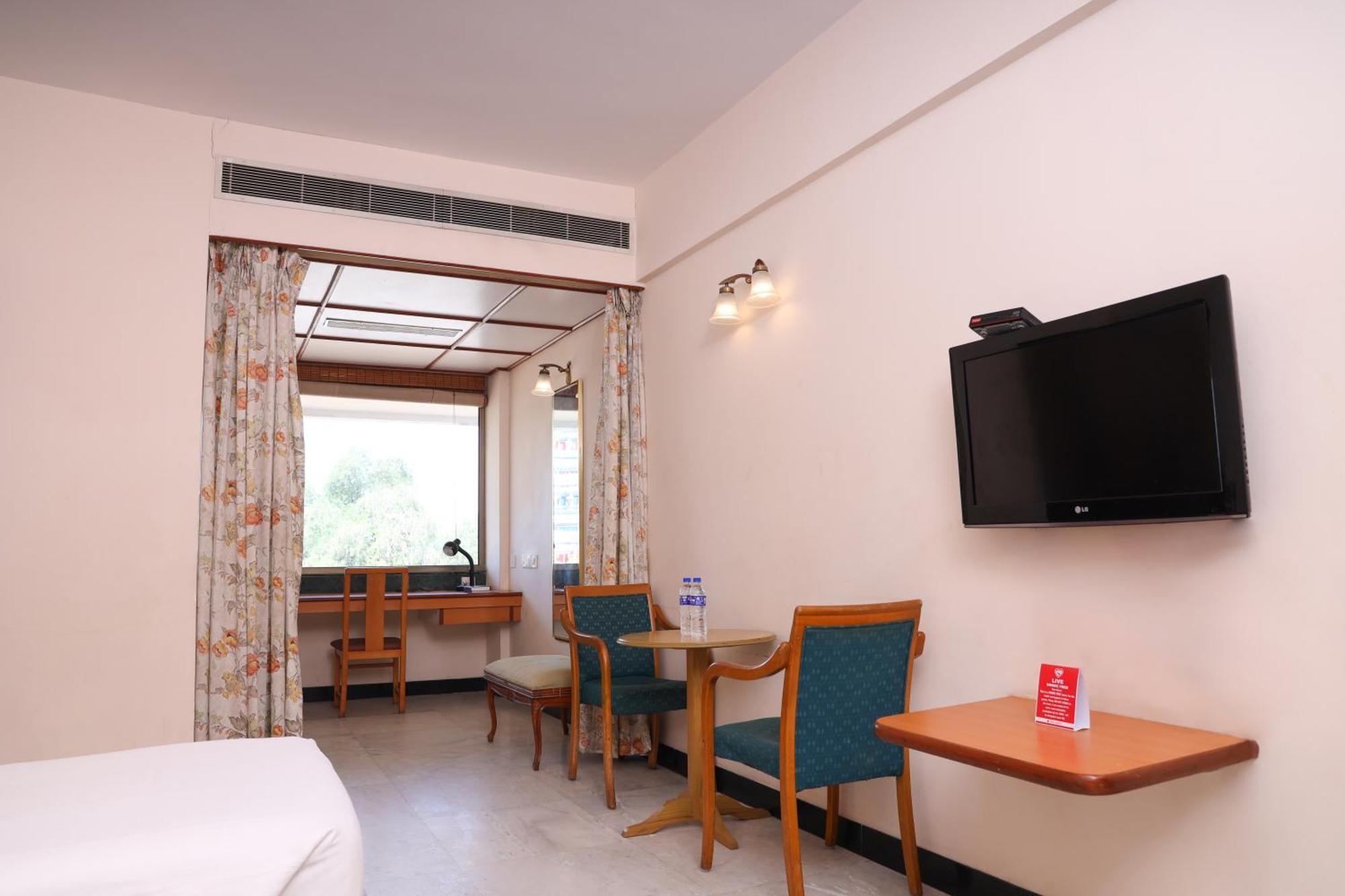 Bell Hotel Sivakasi Екстер'єр фото